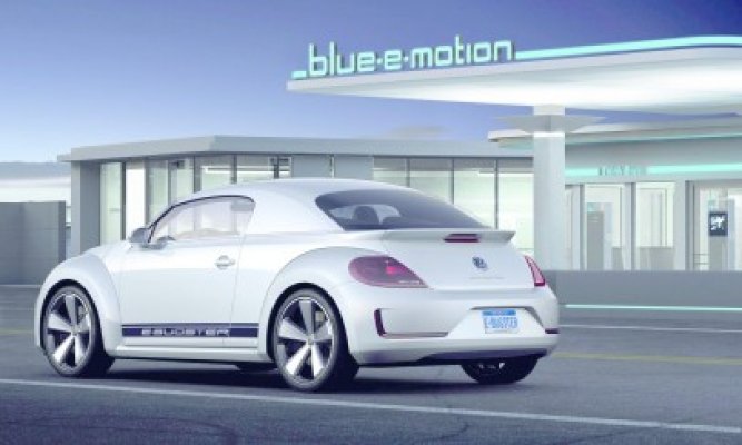 VW prezintă Beetle decapotabil la Beijing